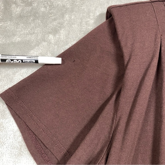 Frame Padded Shoulder Tee in Mahogany Pleated Womens Size S - Picture 3 of 8